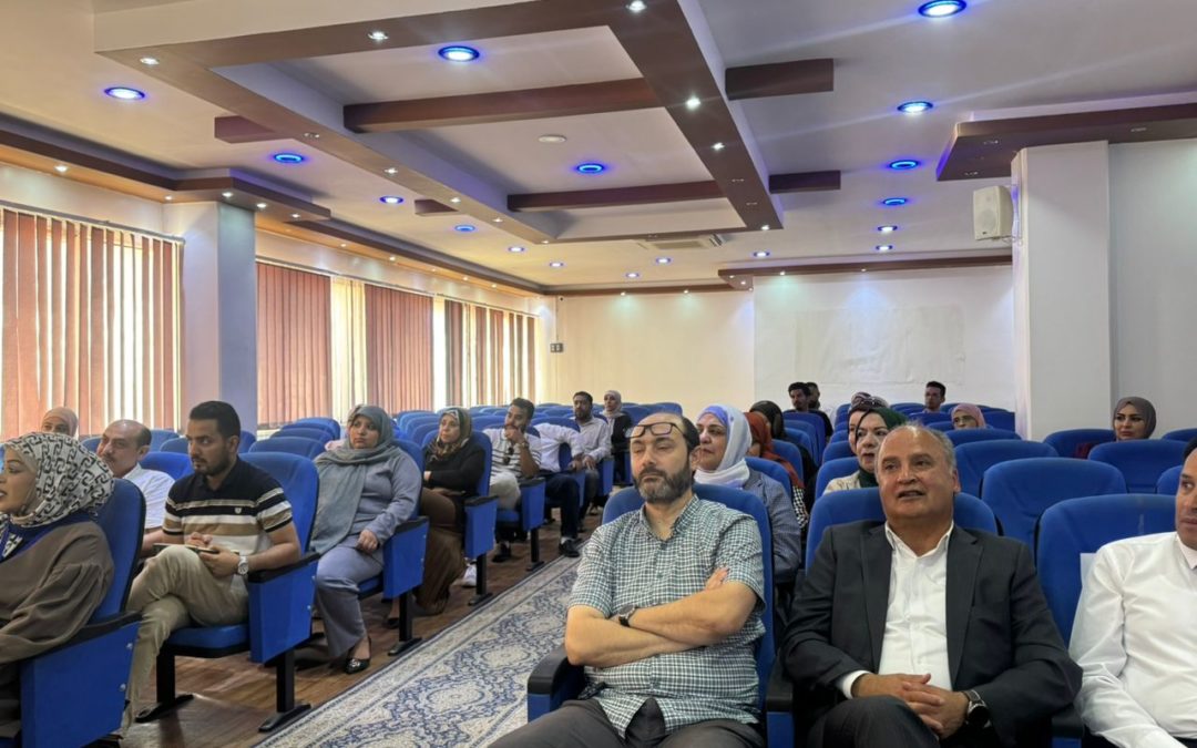 مركز تطوير الأداء الأكاديمي والتدريب بالجامعة ينظم محاضرة حول تعزيز مهارات التدريس الجامعي