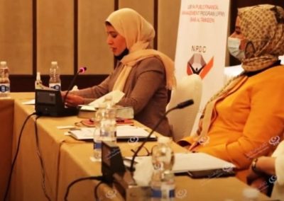 مشاركة مدير المركز ضمن جلسة حوارية بين القطاعين العام والخاص